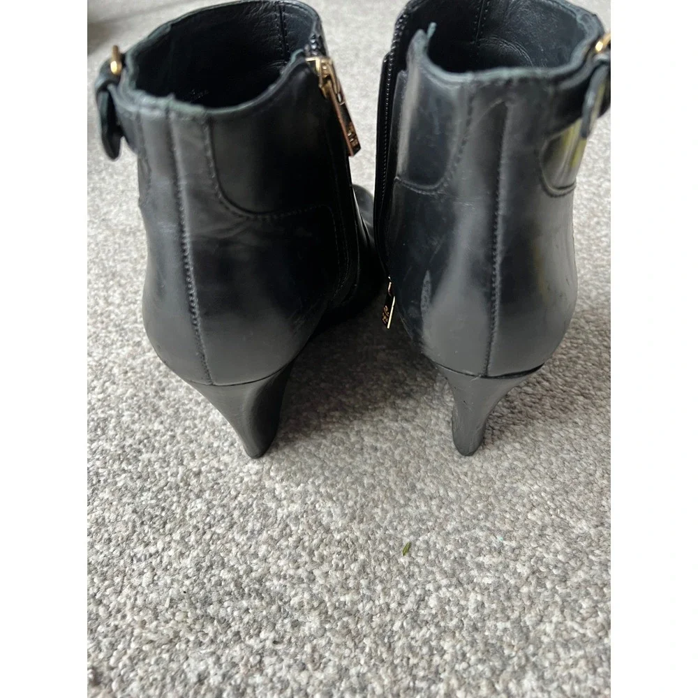 Tory Burch Black Leather Wedge Ankle Boots Gold Logo Booties 7M 31138375‎